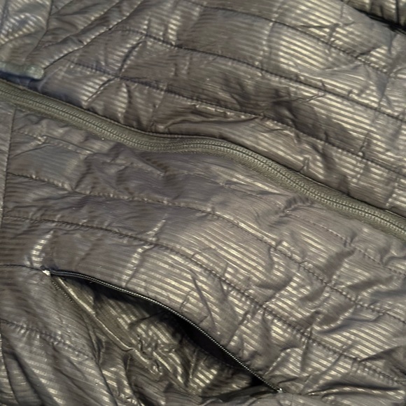 Helly Hansen Mountain Microlight Black Puffer Jacket - Women’s XS - Picture 9 of 9